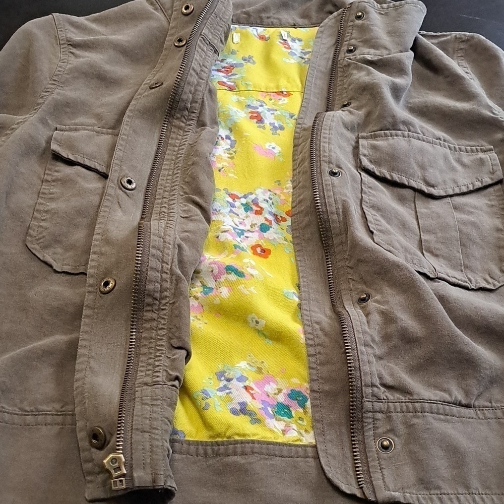 Army Green Cropped Linen Blend Jacket - Picture 3 of 5